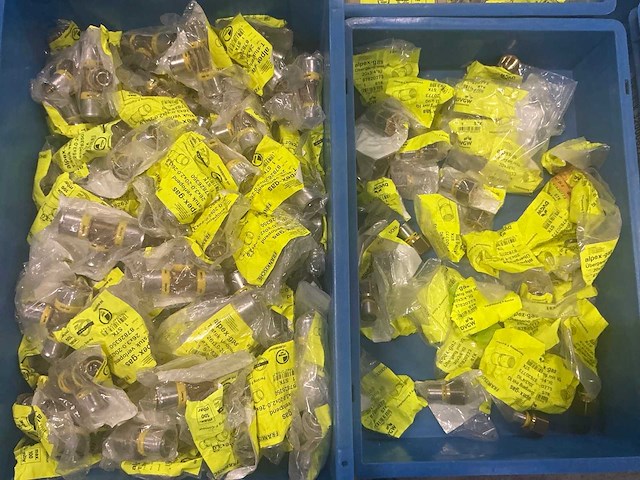 Grote partij alpex messing perskoppelingen - afbeelding 17 van  18