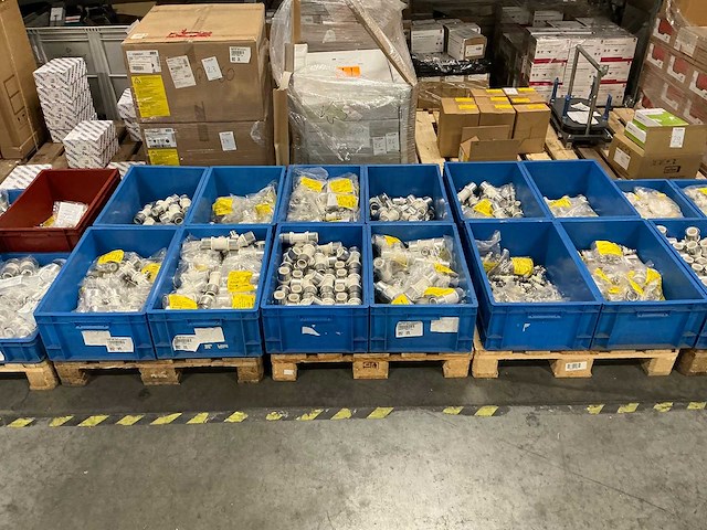 Grote partij alpex perskoppelingen - afbeelding 4 van  11