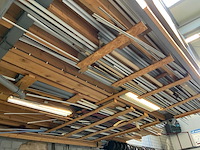 Grote partij aluminium/kunststof profielen met rubbers - afbeelding 13 van  13