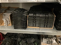 Grote partij benodigdheden voor zonnepanelen - afbeelding 15 van  26