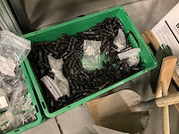 Grote partij benodigdheden voor zonnepanelen - afbeelding 12 van  26