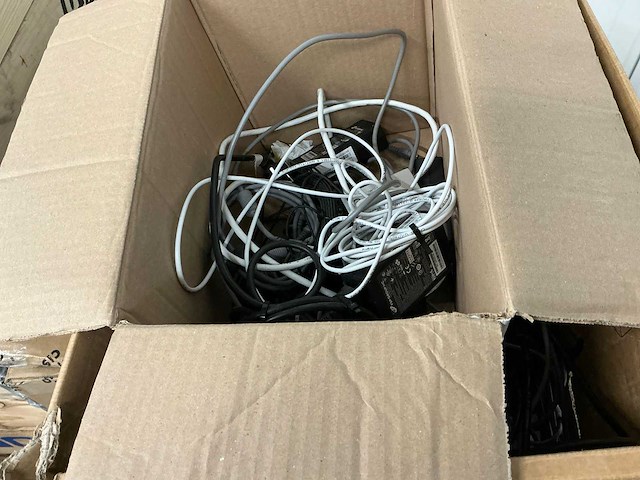 Grote partij cisco beeldschermen - afbeelding 4 van  8