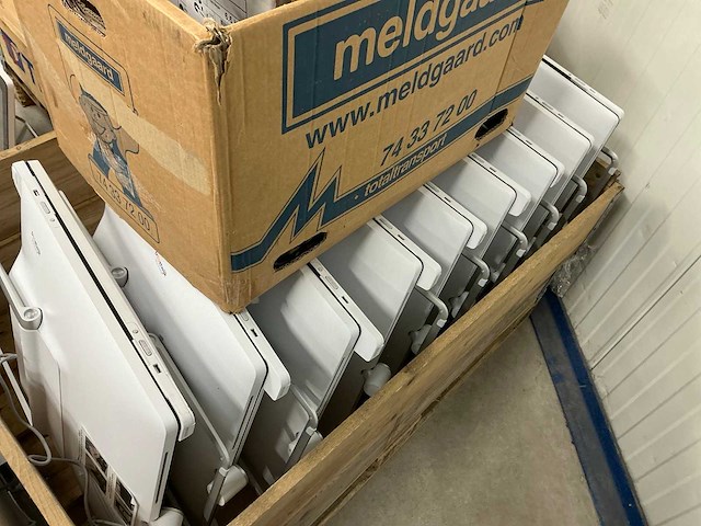 Grote partij cisco beeldschermen - afbeelding 6 van  8