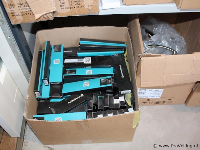 Grote partij deur- en slotbeslag - afbeelding 10 van  22