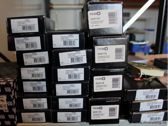 Grote partij deur- en slotbeslag - afbeelding 22 van  22