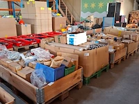 Grote partij divers ijzerwaar op 5x pallet