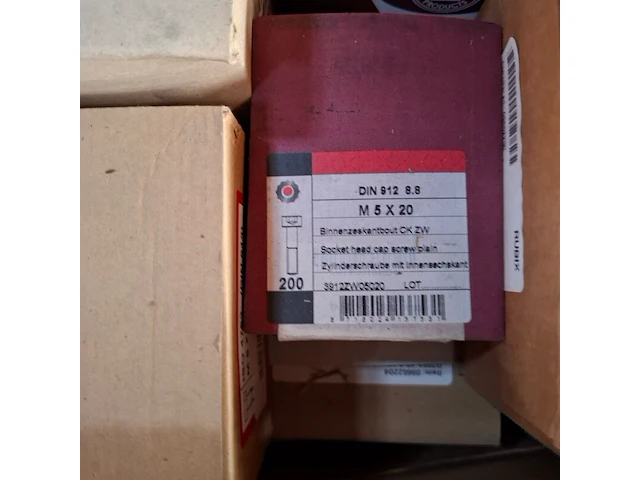 Grote partij divers ijzerwaar op 5x pallet - afbeelding 44 van  53