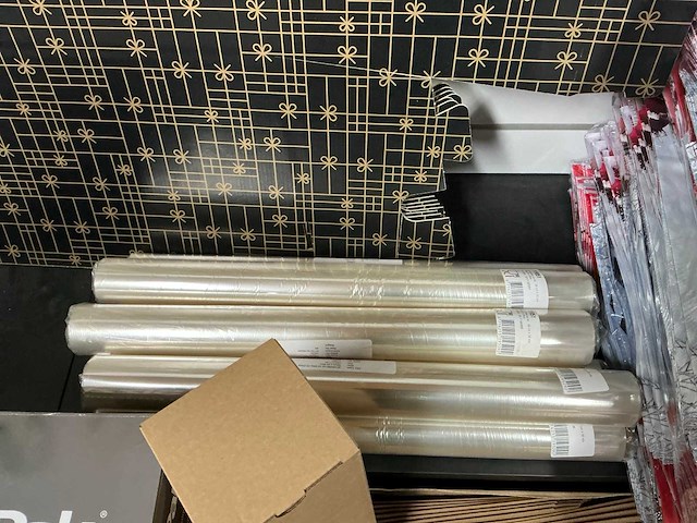 Grote partij divers verpakkingsmateriaal voor drank - afbeelding 10 van  20