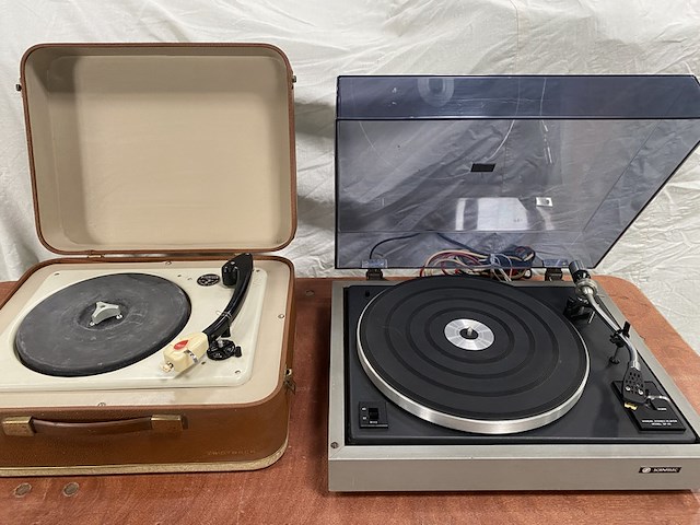 Grote partij diverse audio apparatuur en langspeelplaten ivm beëindiging hobby - afbeelding 1 van  19