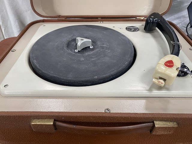 Grote partij diverse audio apparatuur en langspeelplaten ivm beëindiging hobby - afbeelding 15 van  19