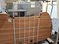 Grote partij diverse bedrijfsinventaris - afbeelding 8 van  16