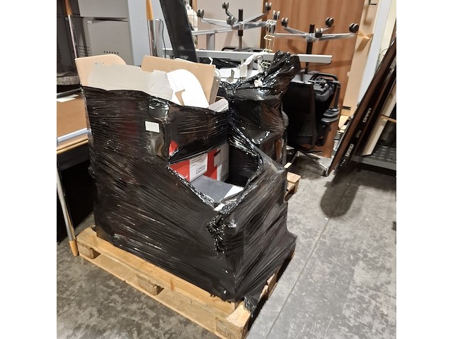 Grote partij diverse bedrijfsinventaris - afbeelding 10 van  16