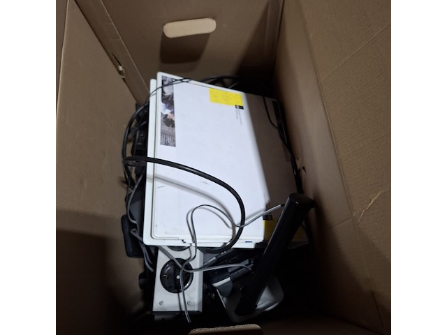 Grote partij diverse bedrijfsinventaris - afbeelding 11 van  16