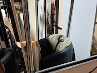 Grote partij diverse bedrijfsinventaris - afbeelding 15 van  16