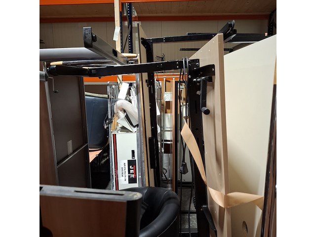 Grote partij diverse bedrijfsinventaris - afbeelding 16 van  16