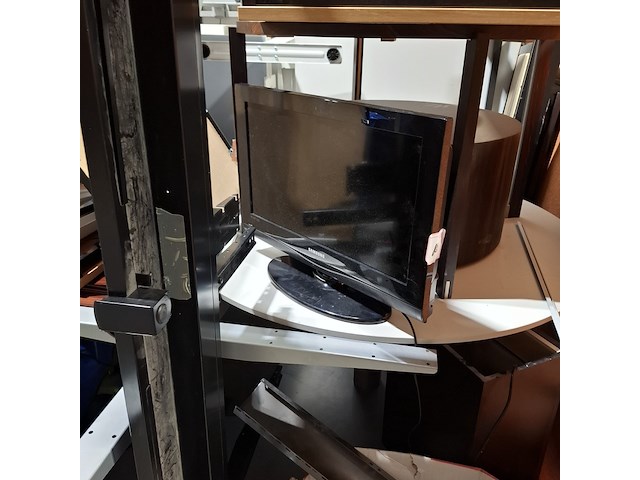 Grote partij diverse bedrijfsisnventaris - afbeelding 5 van  18