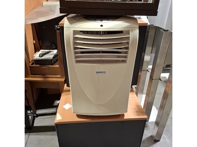 Grote partij diverse bedrijfsisnventaris - afbeelding 7 van  18