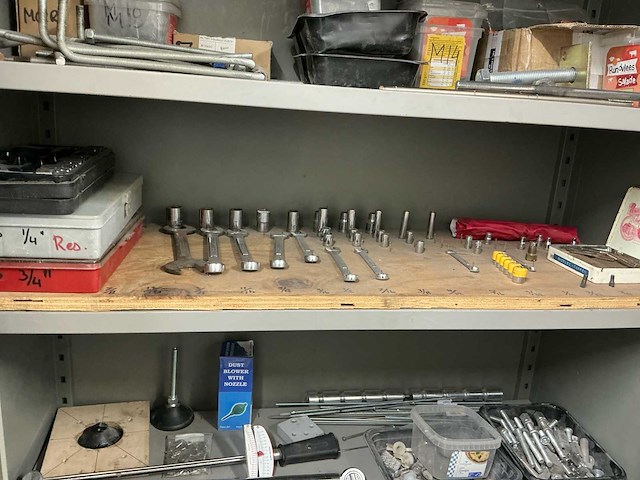 Grote partij diverse kasten en gereedschap (4x) - afbeelding 6 van  37