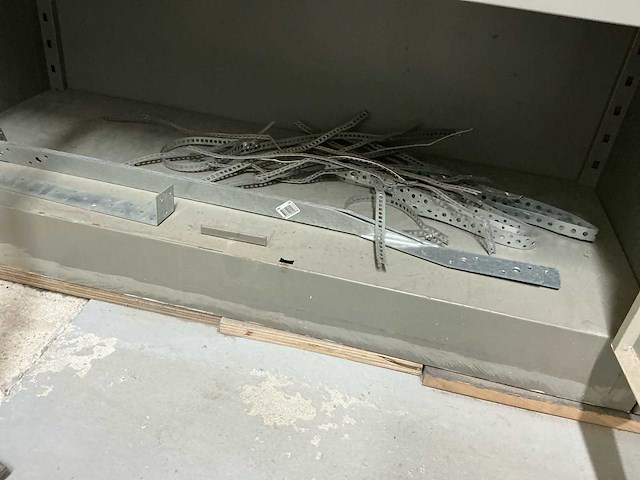 Grote partij diverse kasten en gereedschap (4x) - afbeelding 9 van  37