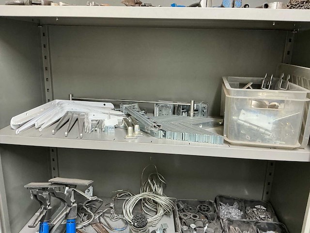 Grote partij diverse kasten en gereedschap (4x) - afbeelding 13 van  37