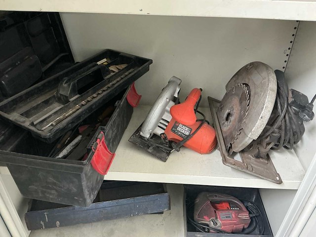 Grote partij diverse kasten en gereedschap (4x) - afbeelding 32 van  37