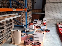 Grote partij diverse schuurbanden o.a. 3m, norton