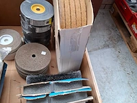 Grote partij diverse schuurmiddelen o.a. 3m, makita, festool - afbeelding 15 van  44