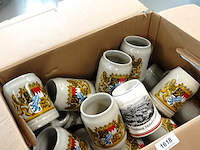 Grote partij duitse kroezen in doos - afbeelding 2 van  5