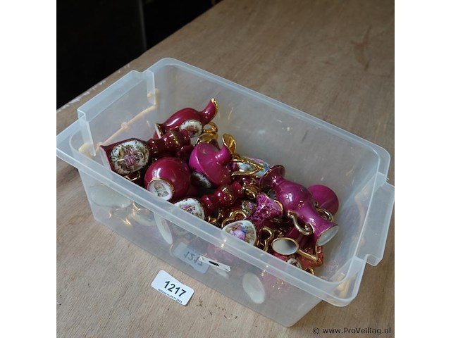 Grote partij frans porseleinen miniaturen - afbeelding 5 van  5