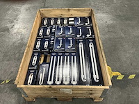 Grote partij grohe installatiematerialen en accessoires