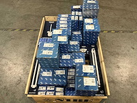 Grote partij grohe kranen en accessoires - afbeelding 2 van  6