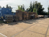 Grote partij houten pallets - afbeelding 3 van  6