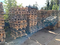 Grote partij houten pallets - afbeelding 4 van  6