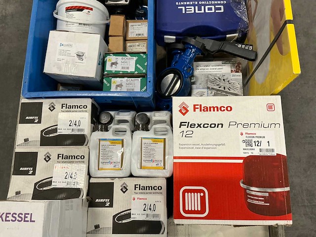 Grote partij installatiemateriaal - afbeelding 7 van  9
