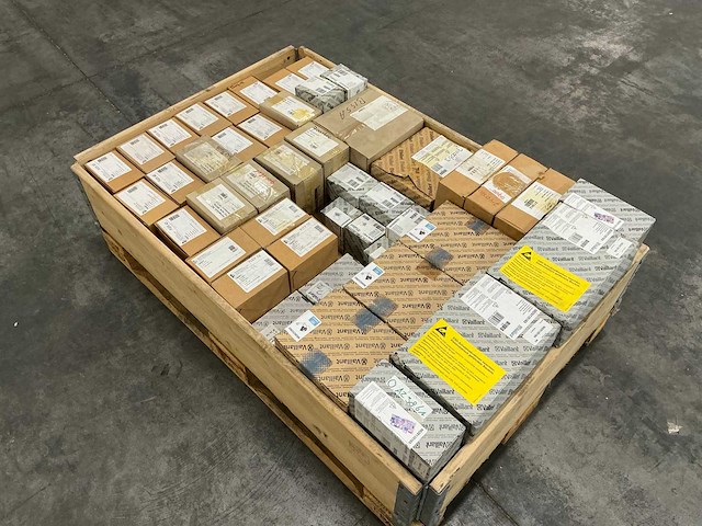 Grote partij installatiematerialen - afbeelding 5 van  7