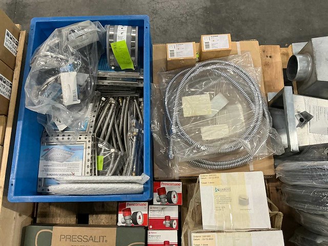 Grote partij installatiematerialen - afbeelding 3 van  15