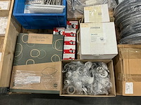 Grote partij installatiematerialen - afbeelding 4 van  15