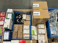 Grote partij installatiematerialen - afbeelding 15 van  15