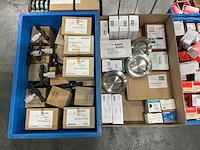 Grote partij installatiematerialen - afbeelding 13 van  15