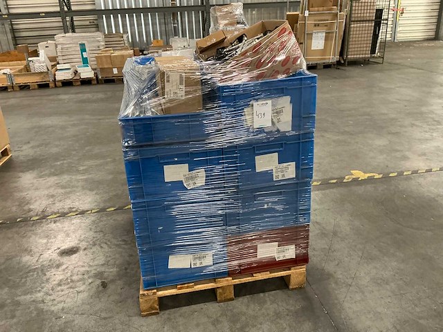 Grote partij installatiematerialen - afbeelding 6 van  6