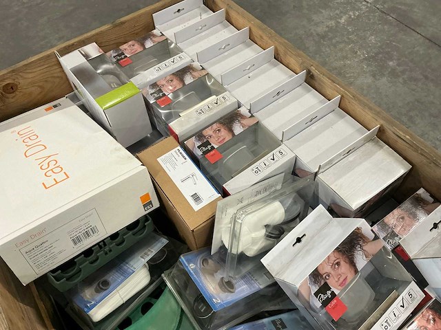 Grote partij installatiematerialen/sanitair - afbeelding 10 van  10