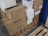 Grote partij kerstkaarten div soorten +/- 15000 stuks - afbeelding 1 van  28