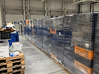 Grote partij kunststof kratten aan: circa 2.500 stuks, verdeeld over 78 pallets met ongeveer 32 kratten per pallet. - afbeelding 5 van  11