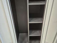 Grote partij lockerkasten - afbeelding 5 van  13