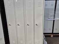 Grote partij lockerkasten - afbeelding 11 van  13