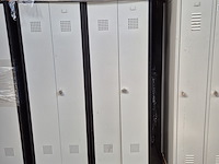 Grote partij lockerkasten - afbeelding 3 van  6