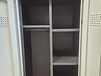 Grote partij lockerkasten - afbeelding 5 van  6