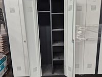 Grote partij lockerkasten - afbeelding 4 van  6