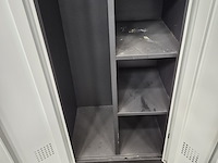 Grote partij lockerkasten - afbeelding 6 van  6