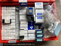 Grote partij luchtonderdelen - afbeelding 10 van  13
